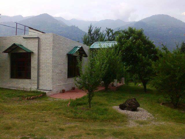 Silver Streak Cottage, Manali 1